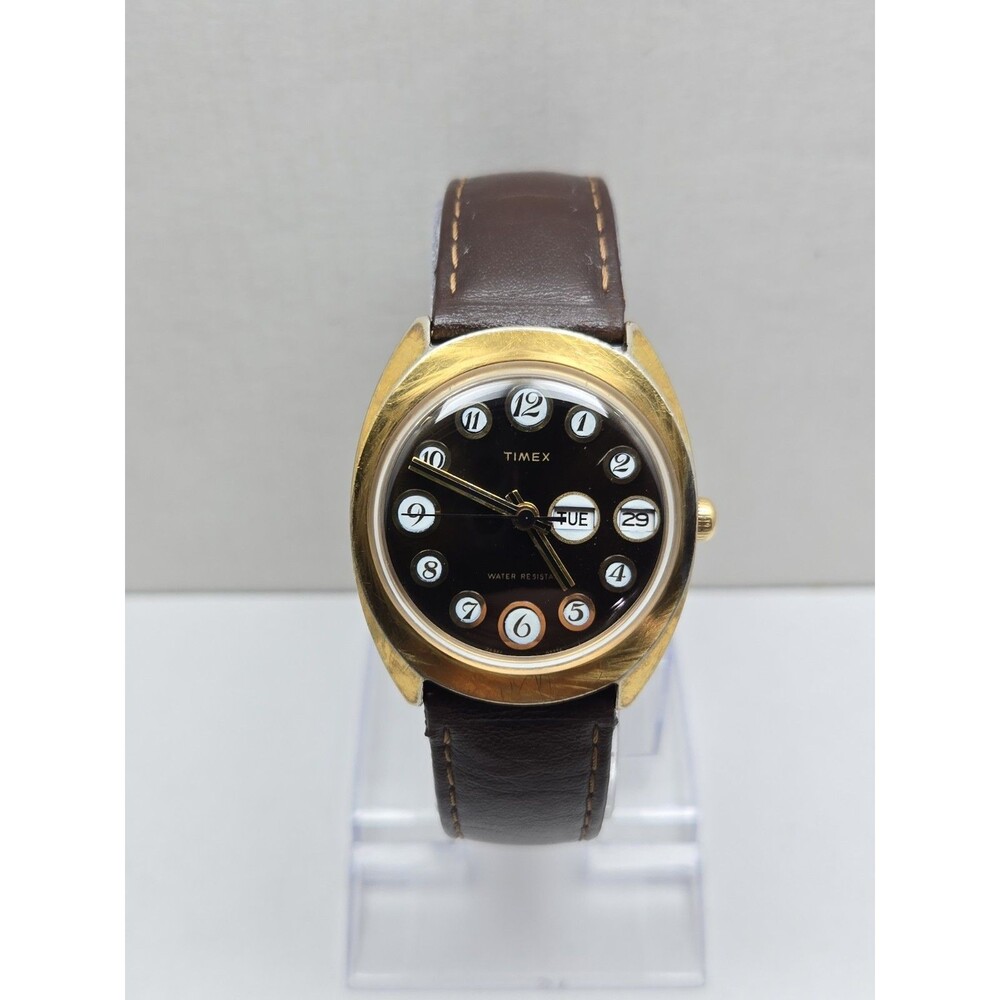 Vintage 1976 Timex Marlin Telephone Dial Day Date Hand Wind Gold Tone Mens Watch